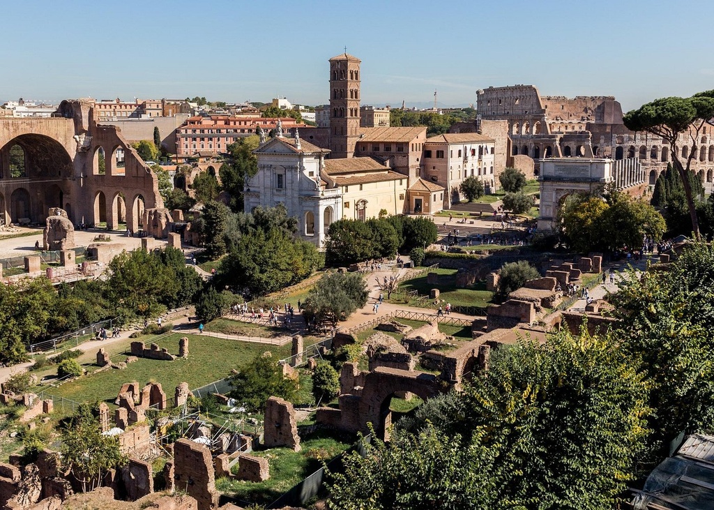 Rome: Colosseum, Roman Forum and Palatine Hill Fully Guided Tour